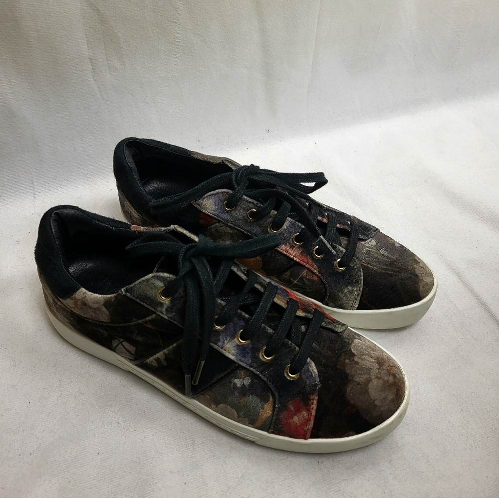Joie Velvet Floral Patterned Sneaker Shoes Size 6